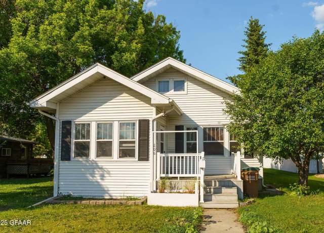 Property at 206 4th St NW, East Grand Forks, MN 56721, 5 beds, 2 baths