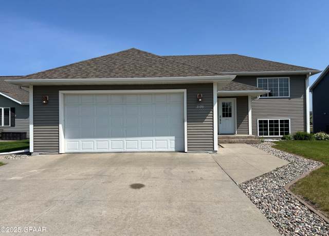 Property at 2190 41st Ave Ave S, Grand Forks, ND 58201, 5 beds, 3 baths