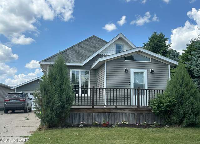 Property at 14 Doheny St N, Northwood, ND 58267, 2 beds, 1 bath