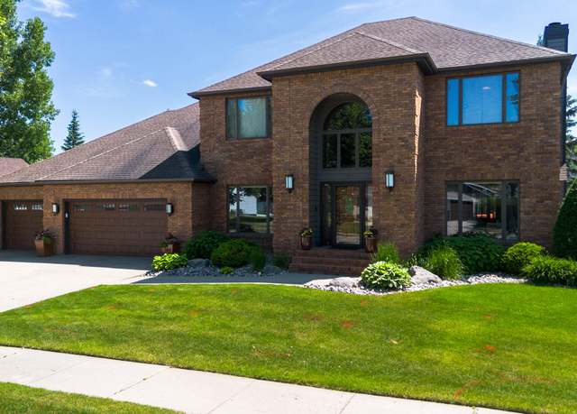 Property at 285 Grassy Hills Ln, Grand Forks, ND 58201, 5 beds, 4 baths