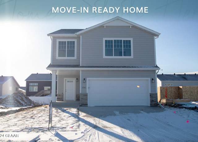 Property at 1791 41 Ave S, Grand Forks, ND 58201, 3 beds, 3 baths