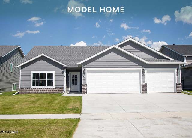 Property at 5921 Lou Ann St, Grand Forks, ND 58201, 3 beds, 2 baths