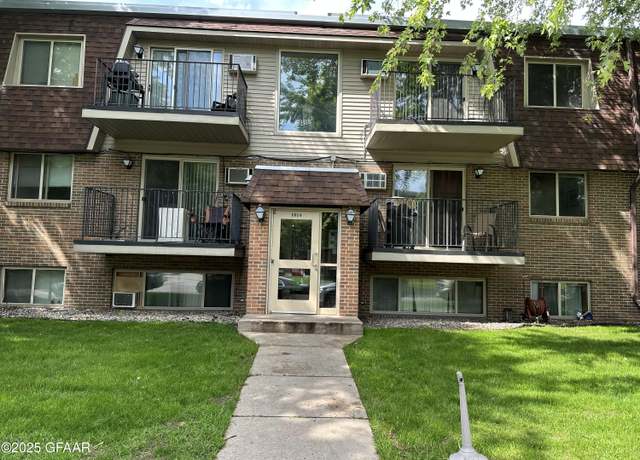 Property at 1814 22nd Ave S #212, Grand Forks, ND 58201, 2 beds, 1 bath