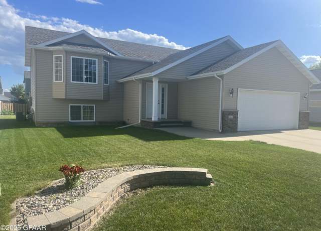 Property at 2167 Star Ave S, Grand Forks, ND 58201, 4 beds, 2 baths