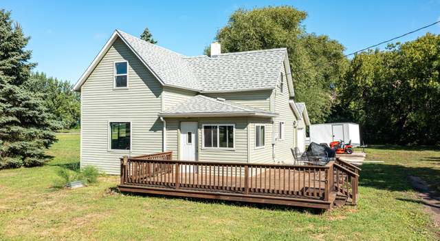 Photo of 420 1st St, Hatton, ND 58240