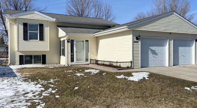 Photo of 2133 8th Ave NW, East Grand Forks, MN 56721