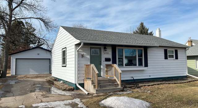 Photo of 1305 Manvel Ave, Grafton, ND 58237