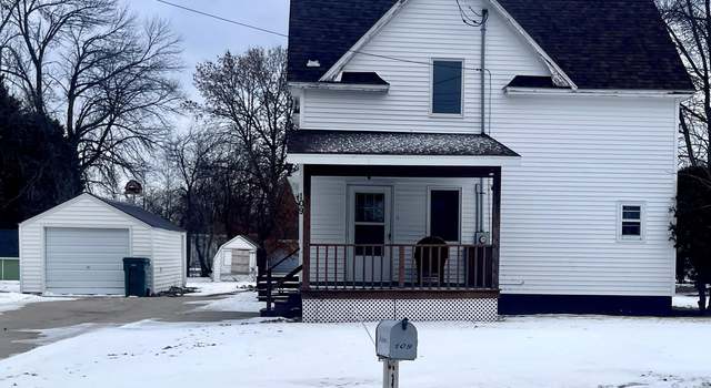 Photo of 109 6th St, Hatton, ND 58240
