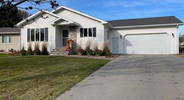 Photo of 410 20th ST St NW, East Grand Forks, MN 56721