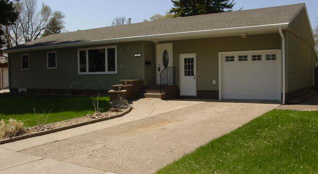 Photo of 1521 7th Ave NW, East Grand Forks, MN 56721