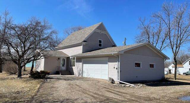 Photo of 305 Forest St, Lankin, ND 58250