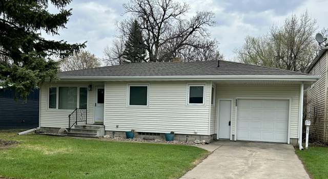 Photo of 660 Central St, Warren, MN 56762