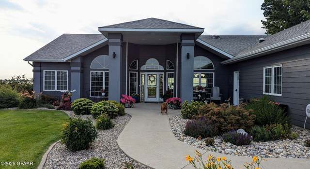 Photo of 1001 Prairie Wood Ln, Warwick, ND 58381