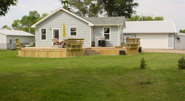 Photo of 31 21 St NE, Reynolds, ND 58275