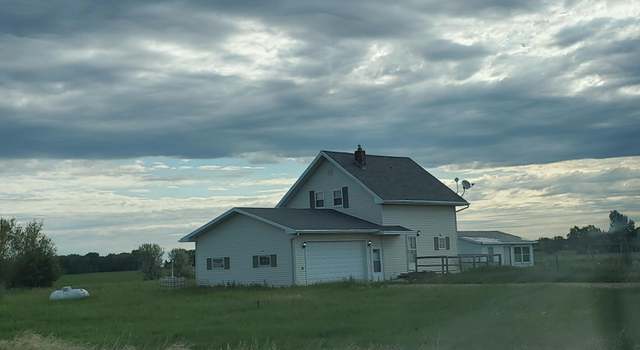 Photo of 1814 18th St NE, Grand Forks, ND 58203