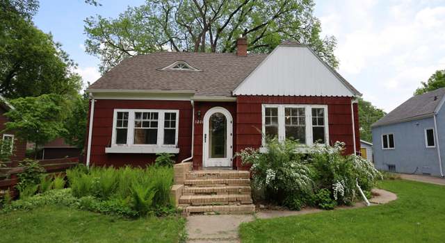 Photo of 1201 Walnut St, Grand Forks, ND 58201