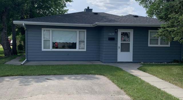 Photo of 1029 Lawler Ave, Grafton, ND 58237