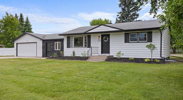 Photo of 1004 Bygland Rd SE, East Grand Forks, MN 56721