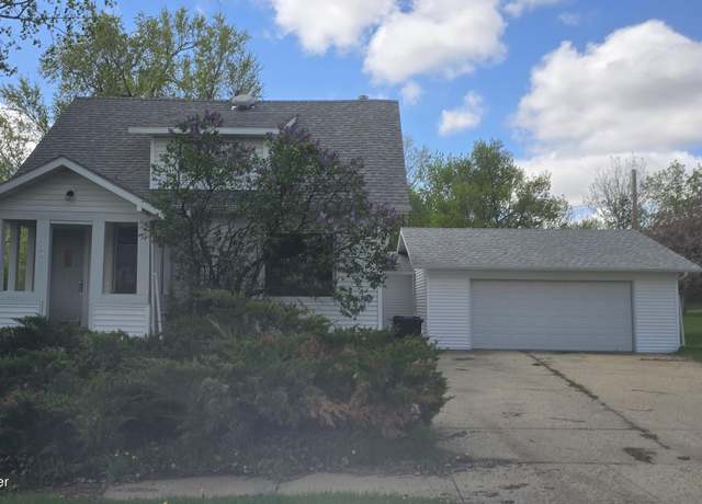 Property at 205 Elm Ave, Taylor, ND 58656, 3 beds, 2 baths