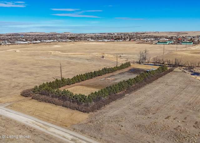 Property at 8th Ave SW, Dickinson, ND 58601