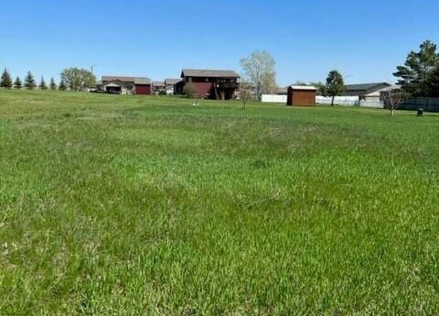 Property at 14th Ave E, Dickinson, ND 58601