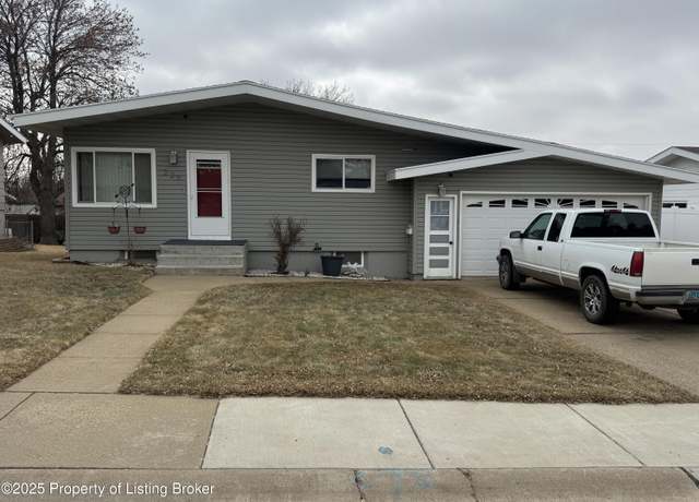 Property at 228 12th St E, Dickinson, ND 58601, 3 beds, 2 baths