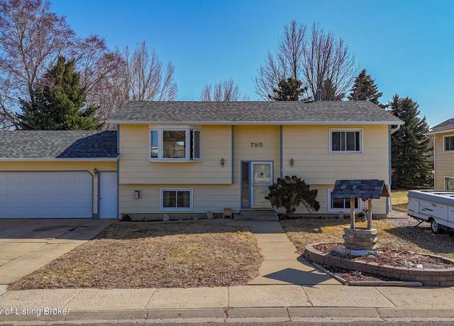 Property at 785 24th St W, Dickinson, ND 58601, 3 beds, 2 baths