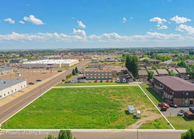 Property at 6th Ave W, Dickinson, ND 58601