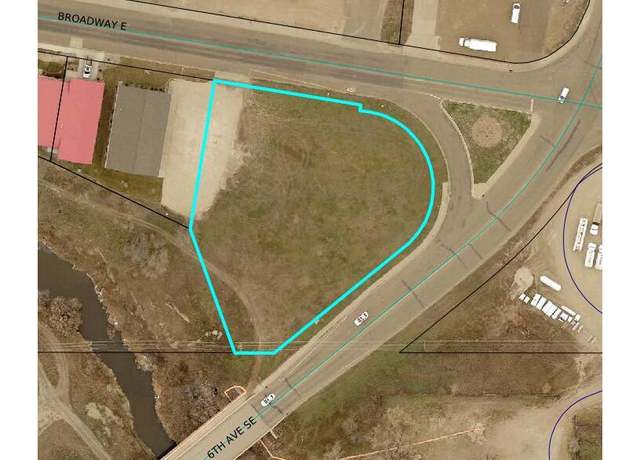Property at 532 E Broadway St, Dickinson, ND 58601
