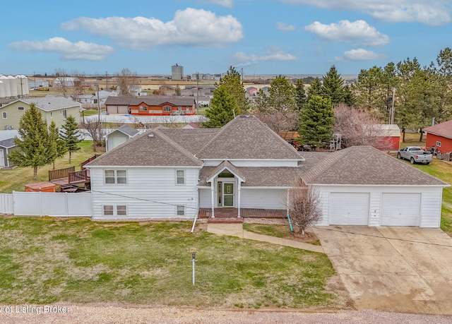 Property at 221 S Main St, Richardton, ND 58652, 4 beds, 4 baths