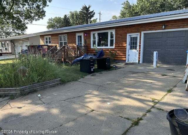Property at 239 Carlson St, Dickinson, ND 58601, 3 beds, 1.5 baths