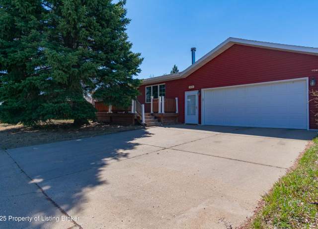 Property at 339 Suncrest Ave, Dickinson, ND 58601, 4 beds, 2 baths
