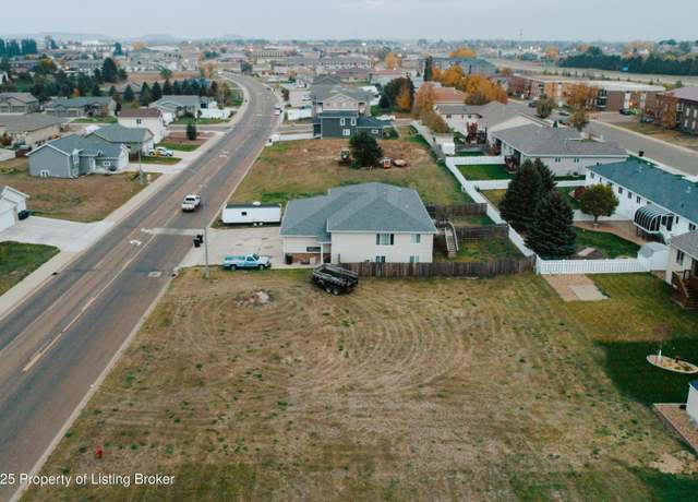 Property at 15th St W, Dickinson, ND 58601
