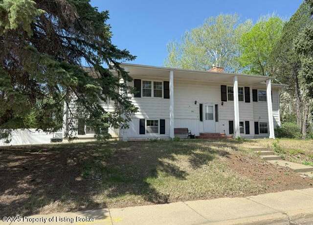 Property at 793 8th Ave West Ave, Dickinson, ND 58601, 4 beds, 2 baths