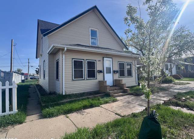Property at 134 E Broadway St, Dickinson, ND 58601, 3 beds, 2 baths