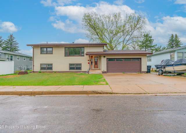 Property at 815 Cherry Ave, Dickinson, ND 58601, 4 beds, 2 baths