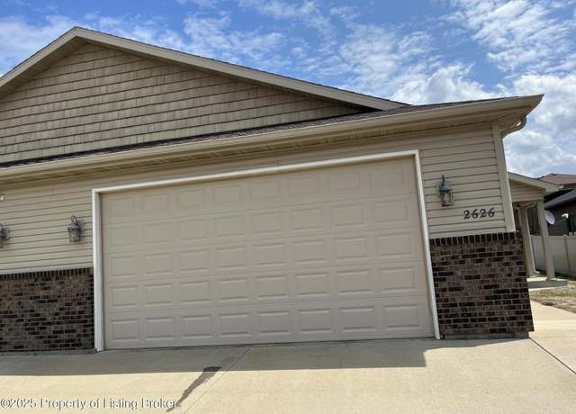 Property at 2626 Dakota Blvd, Dickinson, ND 58601, 4 beds, 2 baths