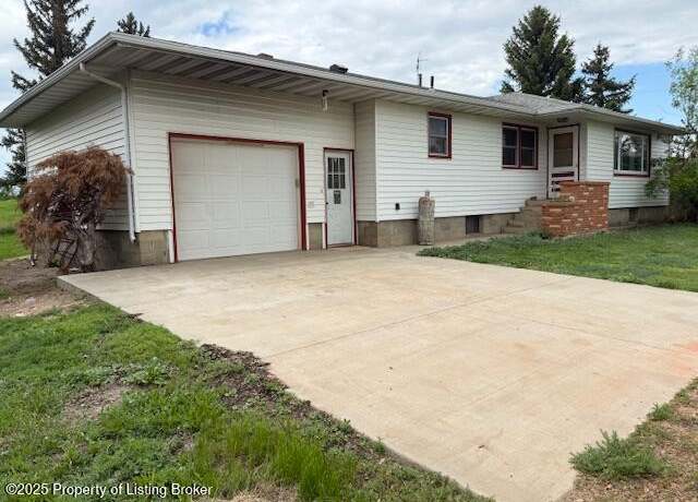 Property at 2480 115th Ave SW, Dickinson, ND 58601, 5 beds, 2 baths