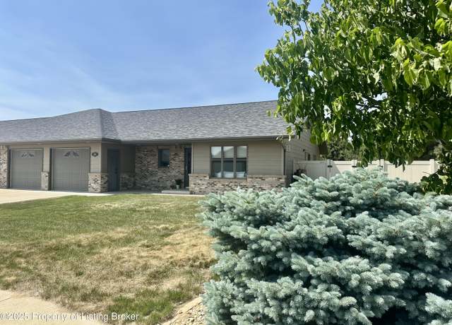 Property at 2388 5th St W, Dickinson, ND 58601, 3 beds, 2 baths