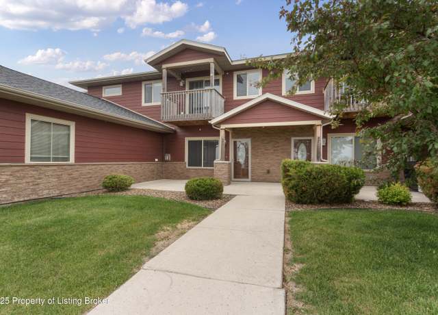 Property at 3506 33rd Ave W, Williston, ND 58801, 2 beds, 2 baths