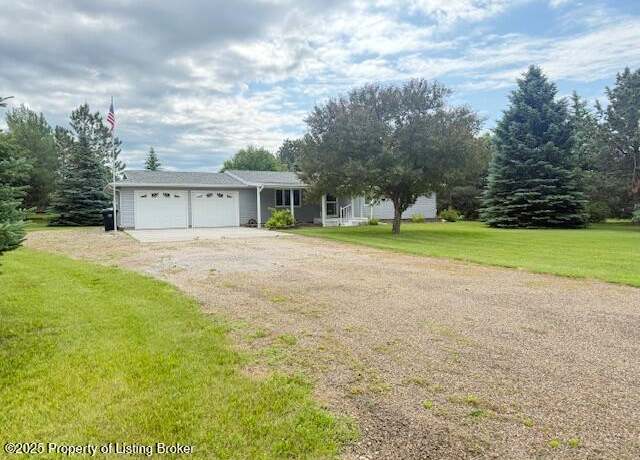 Property at 3288 110x Ave SW, Dickinson, ND 58601, 3 beds, 2 baths
