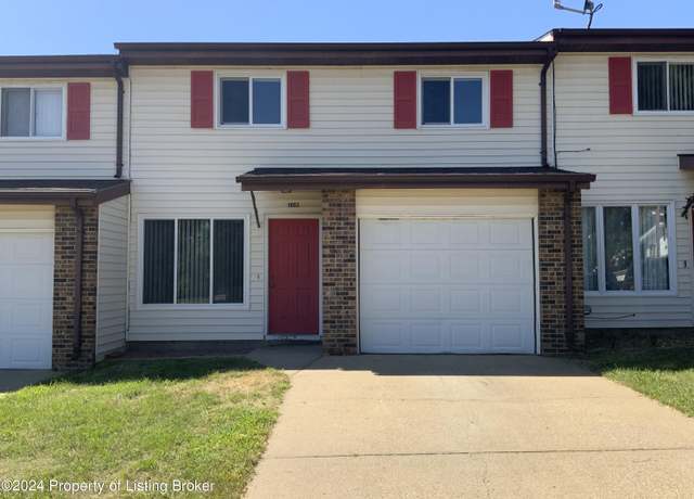 Property at 1063 17th Ave W, Dickinson, ND 58601, 3 beds, 1.5 baths