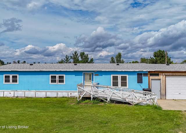 Property at 11477 34p St SW, Dickinson, ND 58601, 3 beds, 2 baths