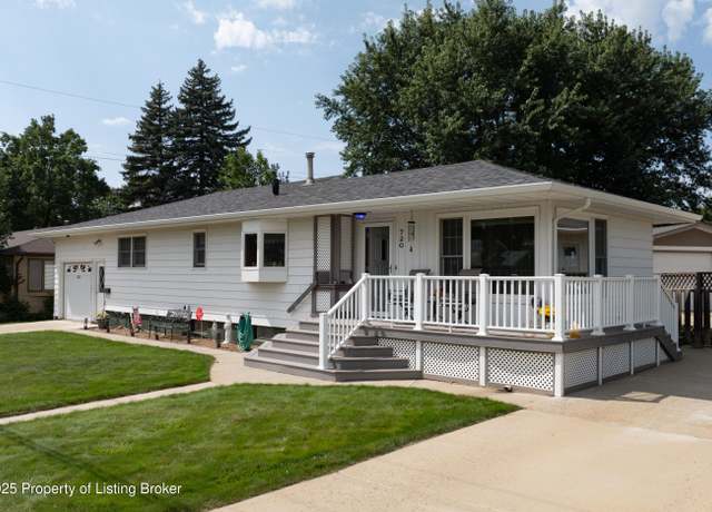 Property at 720 Fairway St, Dickinson, ND 58601, 4 beds, 2 baths