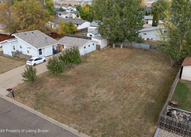 Property at 2nd Ave SE, Dickinson, ND 58601