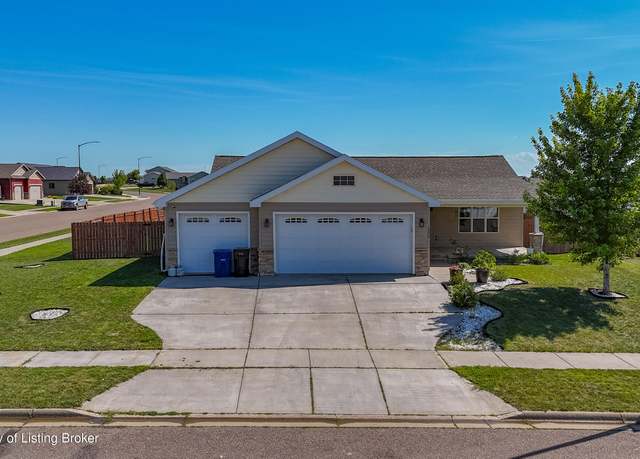 Property at 1223 Wahl St, Dickinson, ND 58601, 7 beds, 3 baths