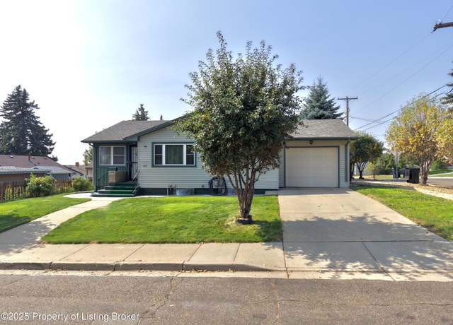 Property at 323 6th Ave. Ave E, Dickinson, ND 58601, 4 beds, 2 baths