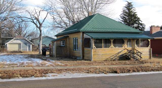 Photo of 524 Central Ave N, Beach, ND 58621