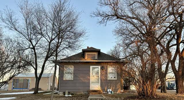 Photo of 701 4th Ave E, New England, ND 58647