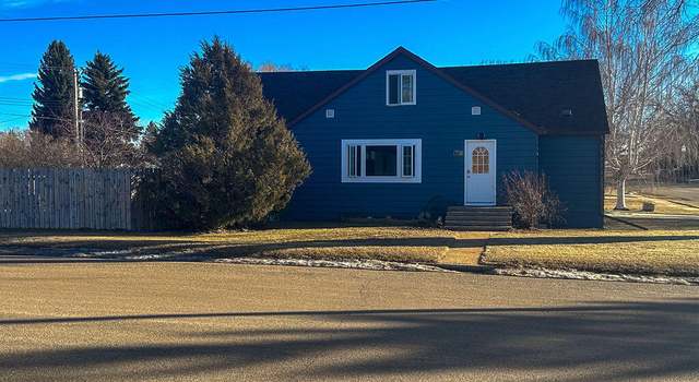 Photo of 507 1st St SW, Bowman, ND 58623